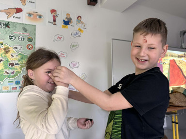 f7f58383-0fe5-4203-8e16-a316c098b5b4