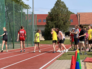 deac1c11-9e39-4590-b66b-0f0b88eabc6b