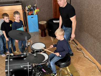 febbbf4b-e3a2-43e7-b572-256bfd3a5a86