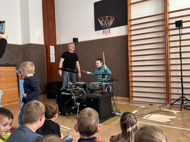 c7ef423b-3c9a-4980-b6aa-72fb857a5b51