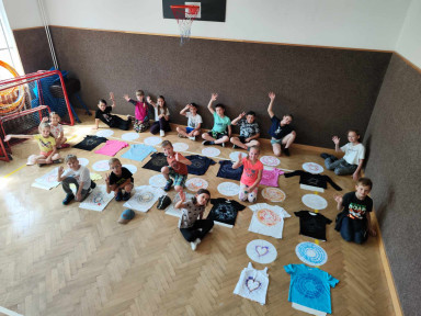 09c7a3ab-1866-418d-836b-5d7753272a89