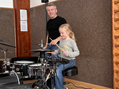 77c64959-5e7f-4869-b801-88c6ceaee570