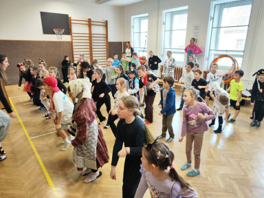 dc6f0374-0c44-4461-ace3-03082d1c6feb