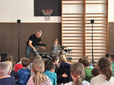 b2a030df-2193-41c1-bf59-5053c5a89345