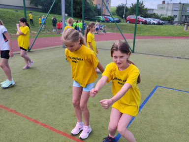 f4f8b8c0-068d-42a5-8afc-019071b02d76