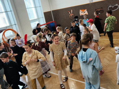 498ac9ac-04a1-477e-8332-1c540b37264e