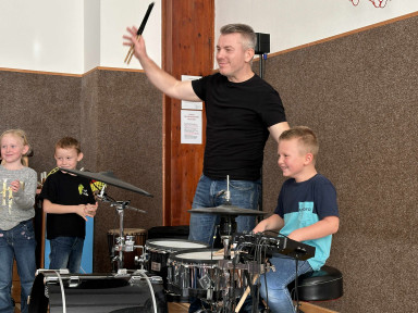 15c5939a-6cba-4dc2-b0d2-7d885546abec