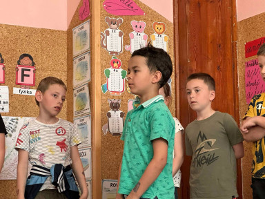 6ab5e40f-95e5-4076-a75e-92f3864c9681