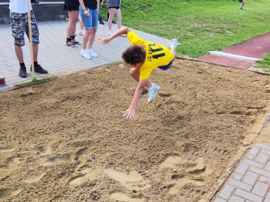 afee4a3a-be73-47f6-90f6-377b63ec7515