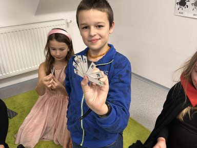 42119117-b0a7-44a2-bb66-993eb7f36a02