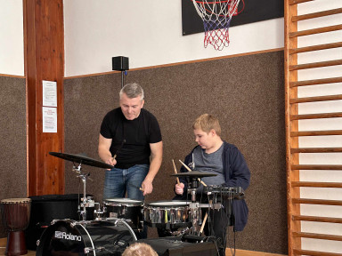 4e9b0559-dbec-4453-9c4e-a2999d3a38c6