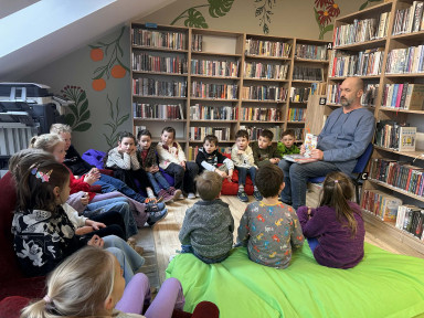 50040383-7999-43eb-87a4-c59d468af957