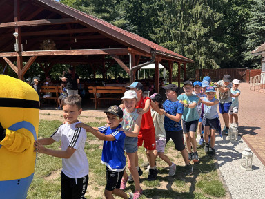 886a1293-ff9d-4be4-a47c-629b07d4ea09