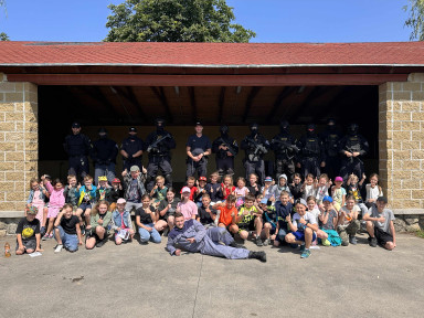 c17cefe6-d7b9-425c-94e6-916723a8cb7b