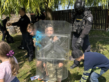 7656bb61-7b84-40b7-8d2c-3a6efd0b7e10