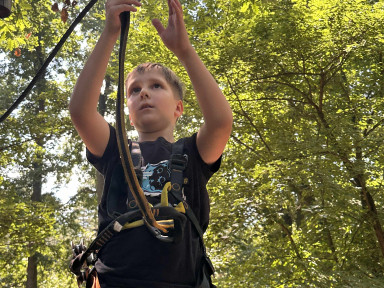 4db31be5-72e6-4d75-85fb-f590c6e41695