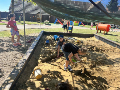 7e56972b-8665-447e-b0a3-774e967b0f78