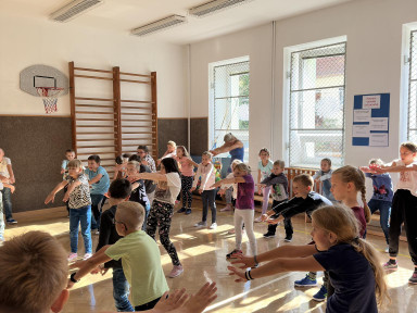 387451185_703547098337264_8167360482535471998_n