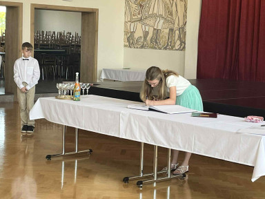 Rozloučení s páťáky (21)