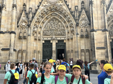 fb5de4aa-f819-4913-b90b-8b5b3e0d0472